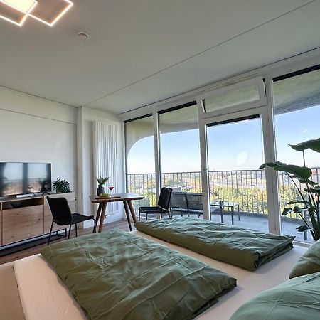 Helles Apartment Mit Tollem Blick Ueber Augsburg Exterior photo