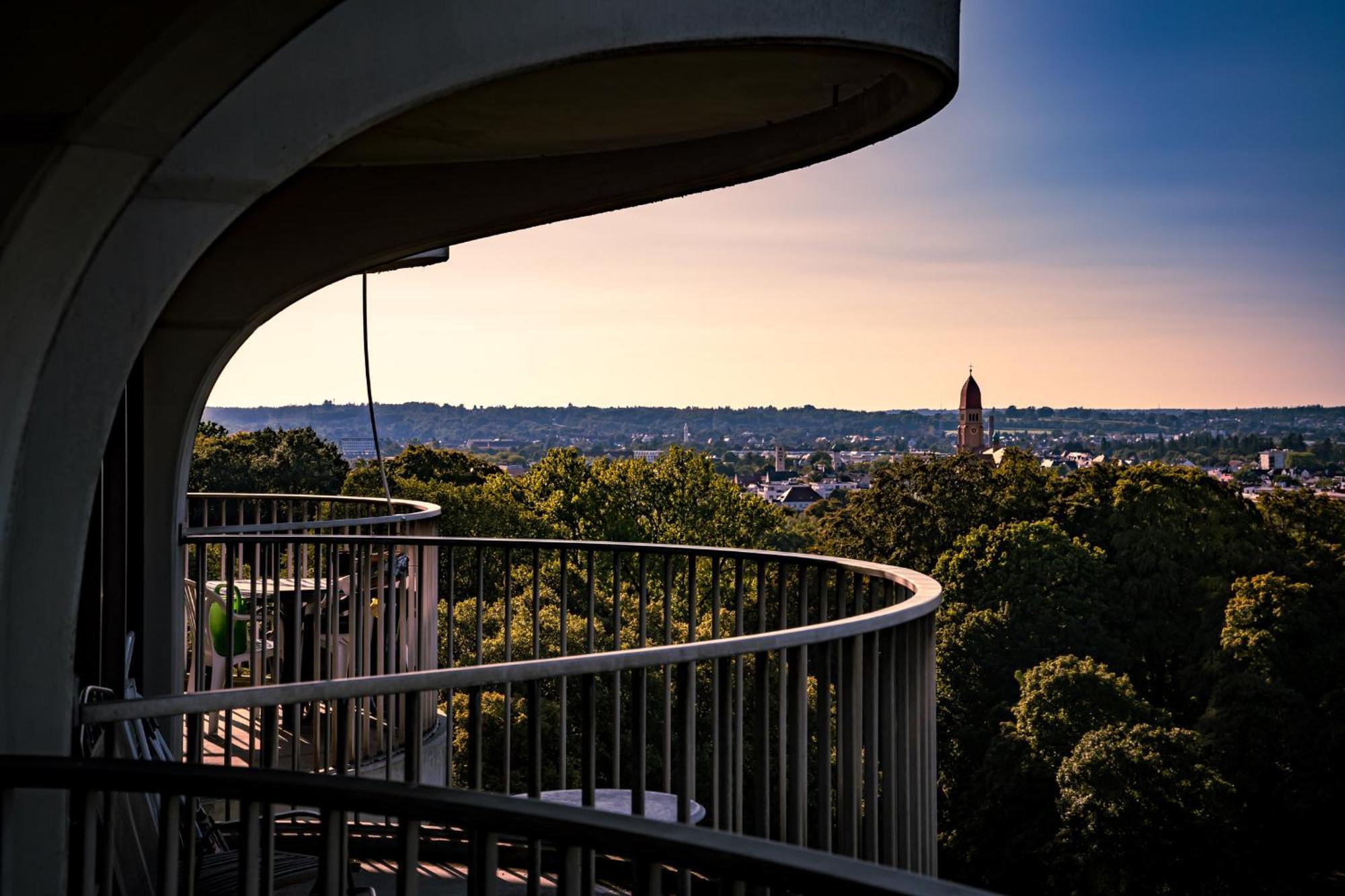 Helles Apartment Mit Tollem Blick Ueber Augsburg Exterior photo